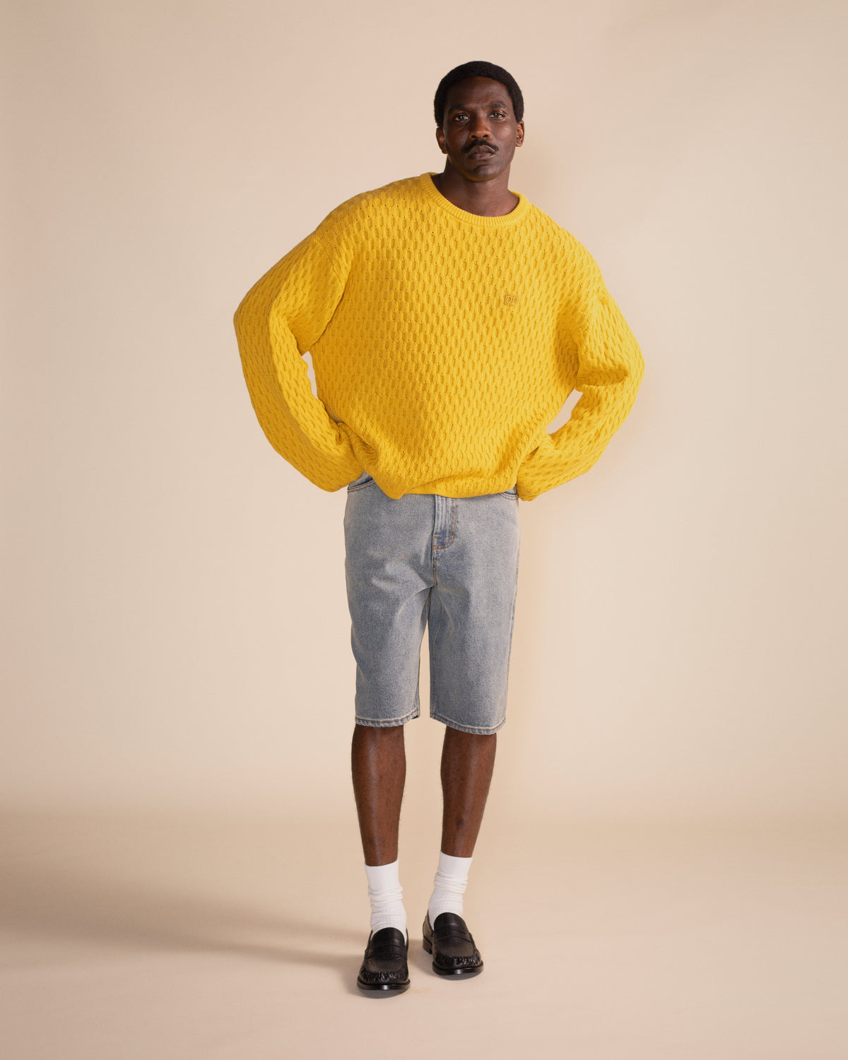Misted Yellow Dp Badge Flat Knit Sweater